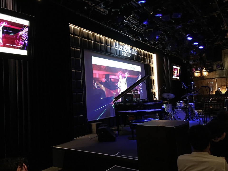 東京ブルーノートのステージのの写真