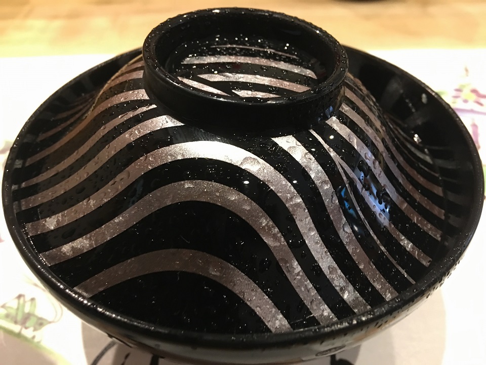 茶豆のしんじょの椀の写真