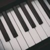 ピアノの鍵盤の写真